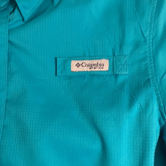 Women’s Columbia button down shirt size XS NWT - Picture 5 of 12